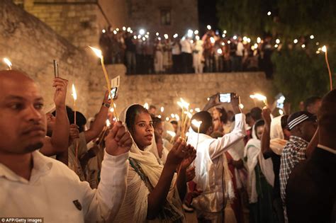 Jerusalem Hosts Fire Ceremony As Eastern Orthodox Christians Celebrate Jesus Resurrection