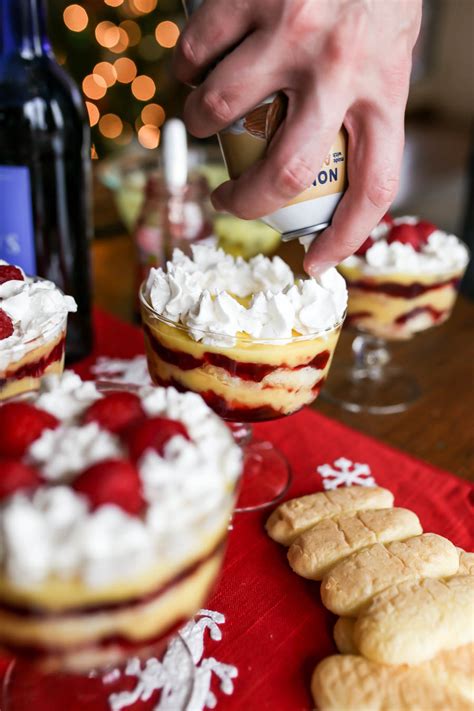 Easy Christmas Trifle Recipe