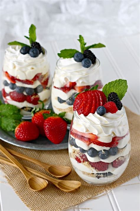 Very Berry Mini Cheesecake Trifles Artofit