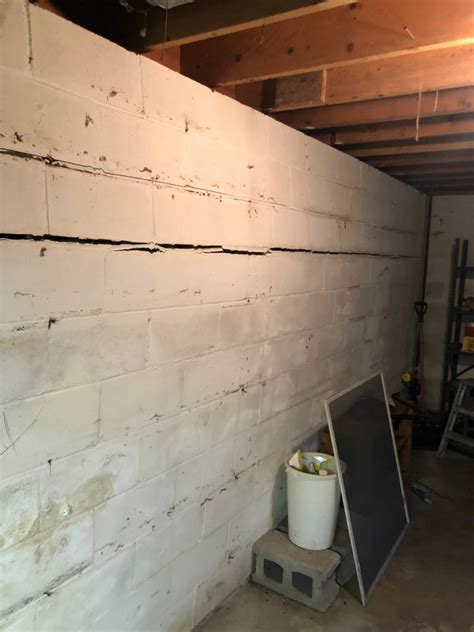 How Serious Is A Horizontal Foundation Crack My Foundation Repairs