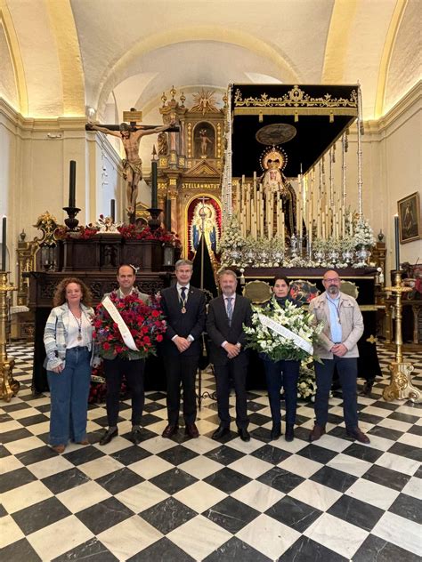 Ofrenda Floral A La Hermandad Sacramental Y De La Vera Cruz