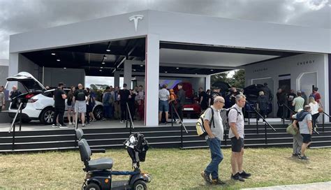 Tesla Auf Der Iaa 2023 In München 5 10 9 2023 Veranstaltungen