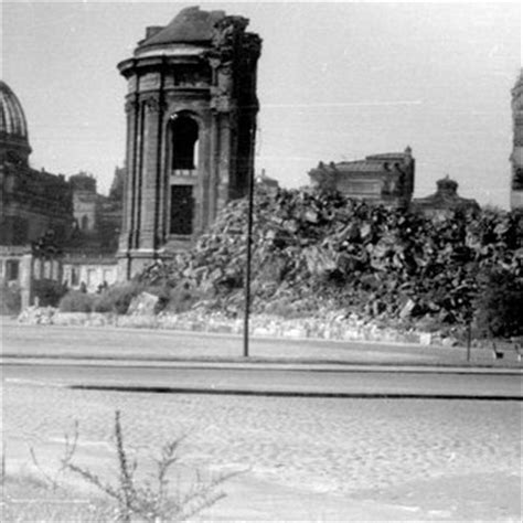 Fotografii Documentare Din Republica Democrat German Dresda