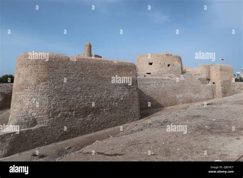 Bahrain fort, Bahrain Stock Photo - Alamy