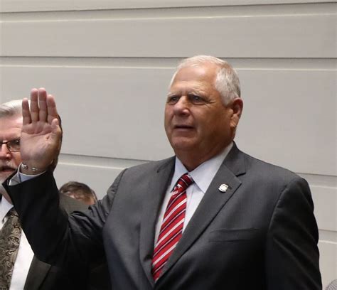 Kxmx Local News Allen Sworn In For Third Senate Term