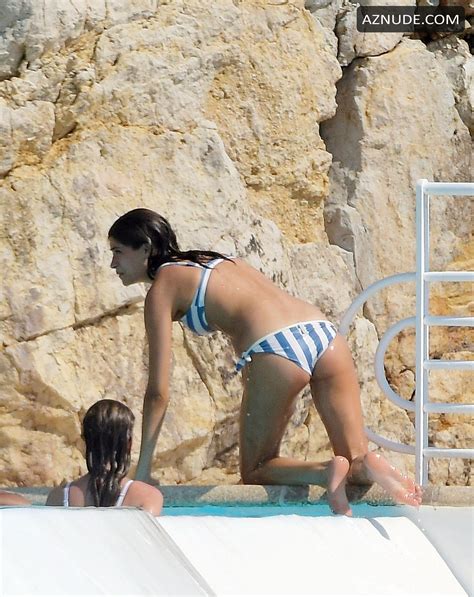 Cairo Dwek Sexy In A Tiny Striped Bikini While Enjoying The Sun At The Liam S Hotel Pool Resort