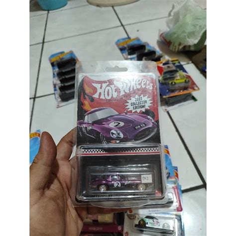 Hot Wheels E W