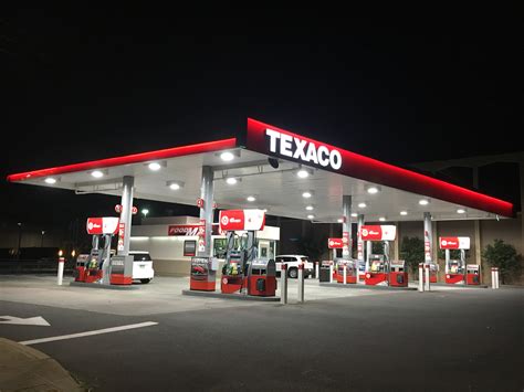 Night Shot Kahala Texaco Island Energy