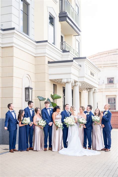 A Elegant Wedding at Hotel Carmichael - mariamckenziephotography.com