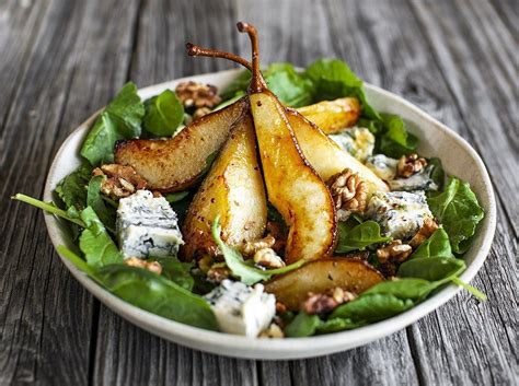 Seriosly Delicious Caramelized Pear And Gorgonzola Salad Crazy Cucumber Pear Salad Recipes