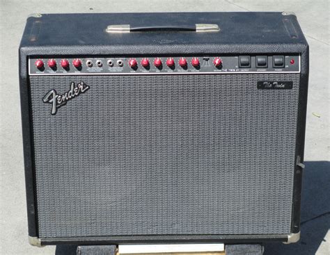 Fender The Twin Red Knob 2 Channel 100 Watt 2x12 Guitar Combo W Foot