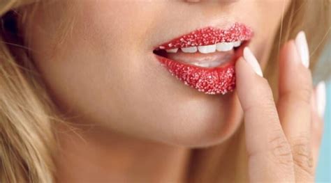 How To Make Lip Scrub 16 Diy Lip Scrub Recipes