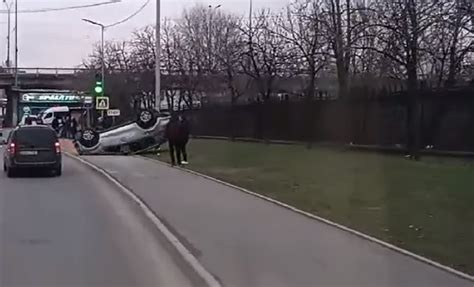 Video Accident Pe Strada Albi Oara Din Capital N Urma Impactului