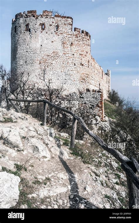 Hrad devicky Fotos und Bildmaterial in hoher Auflösung Alamy