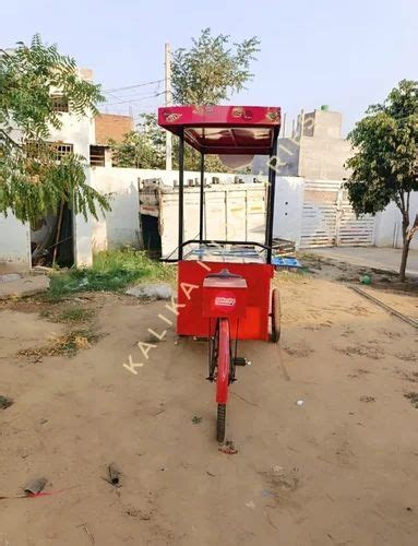 Red Base Momo Tyicycle Cart Miled Steel 150kg Load Capacity 100 Kg