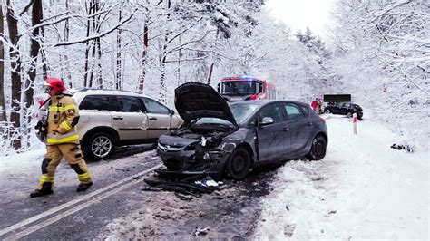 Wypadek Na Dw W Powiecie K Obuckim Jedna Osoba Zosta A Ranna