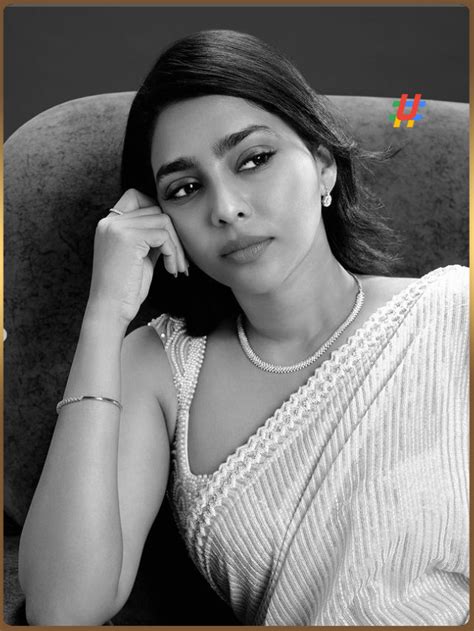 aiswarya lakshmi చరల ఐశవరయ హట పకస Telugu News aishwarya lakshmi hot pics in saree