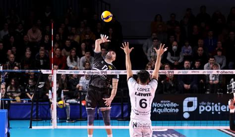 MSL Encore Du Lourd Pour LAlterna Stade Poitevin Volley Ball Contre