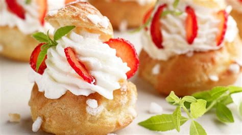 Chouquettes Surprise Fraises Et Verveine Facile Et Rapide D Couvrez