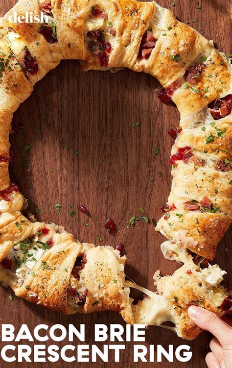 This Bacon Brie Crescent Wreath Can Feed A Hungry Holiday Crowd