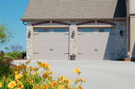 Chi Overhead Doors Stamped Carriage House