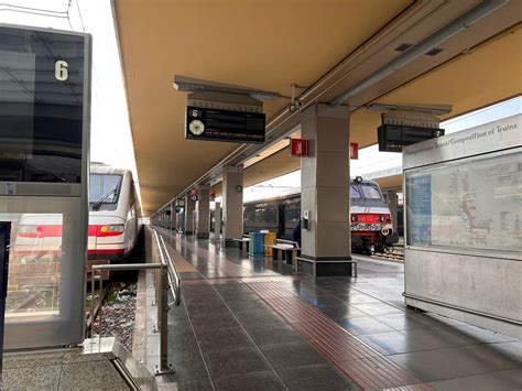 Alla Stazione Torino Porta Nuova In Arrivo I Nuovi Treni Rock E Pop Di