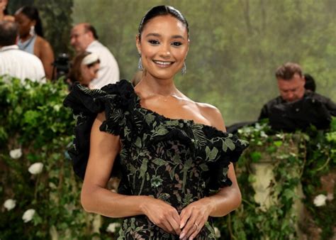 Todos Los Looks De Celebridades En La Alfombra Roja De La Met Gala