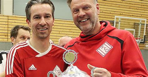 Bezirksliga Ex Spieler Christian Krug Coacht Abstiegsbedrohte FT