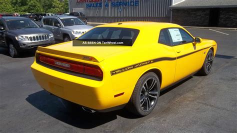 Dodge Challenger Srt Yellow Jacket Stinger Yellow