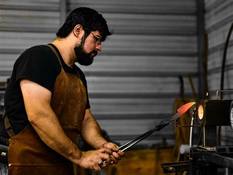 Alex Ruiz In James Driggs Shipsmith Shop Mystic Seaport Museum