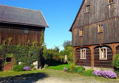 Unter Denkmalschutz Stehender Hof Mit Scheune Gesindehaus