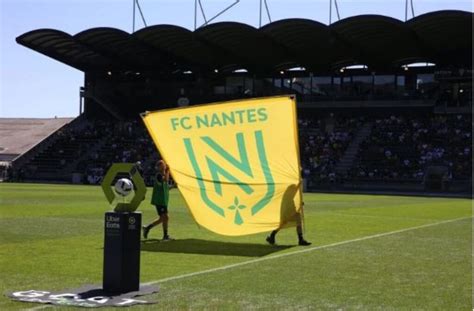 Nantes Apresenta Novo Treinador