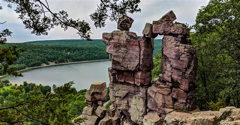 Devils Doorway Trail At Devils Lake State Park
