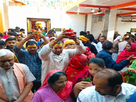 Mahashivratri Huge Crowd Of Devotees Were Seen Standing In Queues