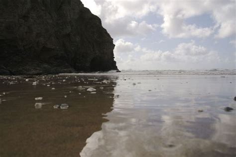 Porthtowan Beach | Cornwall Guide Images