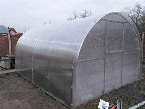 Теплица с поликарбонатом "Косица" 4х6 м. из оцинкованной трубы 20х20 мм ...