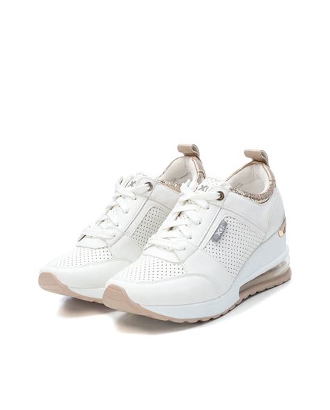 Zapatillas deportivas de mujer XTI en blanco con cuña Moda El Corte