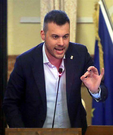 Scontro sulla nuova scuola La giunta difende Area Blu