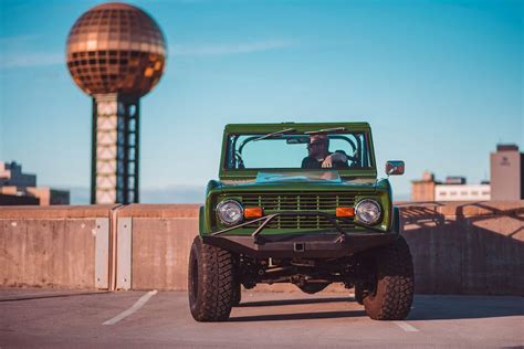 Careers At Krawlers Edge Early Bronco Chassis And Restoration