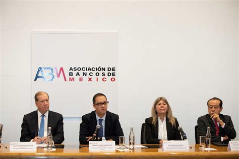 Gabriel Yorio Subsecretario Durante El Anuncio Al Congreso De