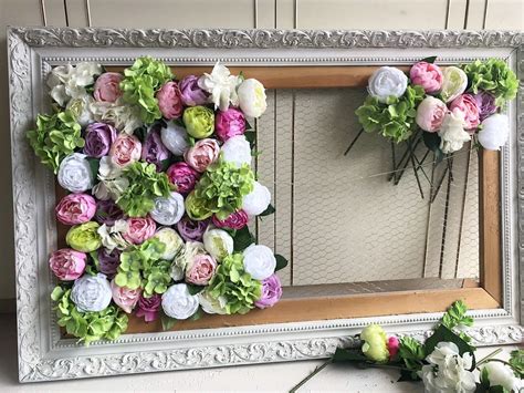 How To Make Your Own Flower Frame | Flower wall decor diy, Diy flower ...