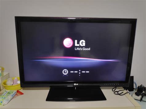 Lg 42 Inch Tv Tv And Home Appliances Tv And Entertainment Tv On Carousell