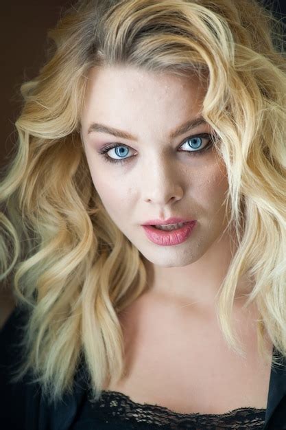 99 000 Beautiful Blonde With Blue Eyes Pictures