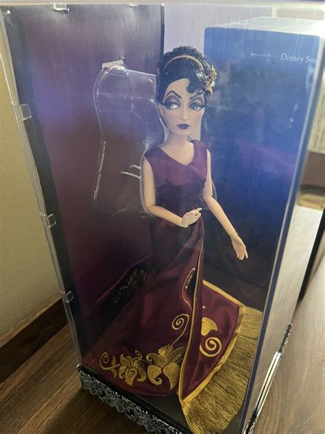 New Disney Store Designer Villains Mother Gothel Limited Edition Doll