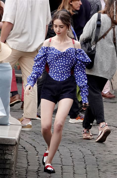 Lily Collins Lily Collins Nude OnlyFans Leaks Fappening FappeningBook