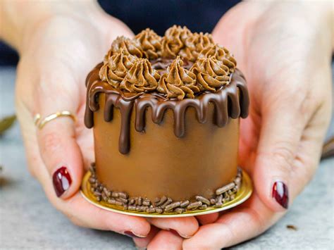 Mini Chocolate Cake Recipe The Perfect Date Night Dessert