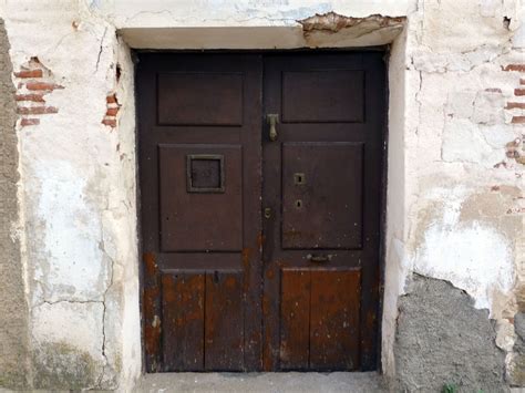 Ventanucos Y Mirillas Mudetrad