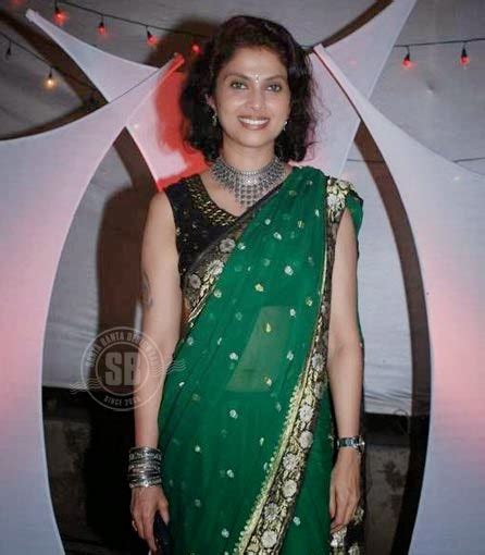 Varsha Usgaonkar Hot Bikini Image Gallery Images Photos Pics Cinemagigs