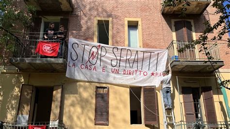 Emergenza Casa Al Via LAssemblea Pubblica E Lepore Risponde A