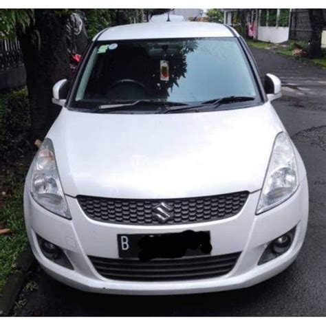 Mobil Suzuki Swift Gx At Bensin 2014 Putih Bekas Pjaak Panjang Di
